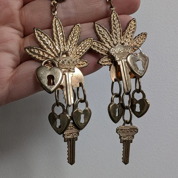 Fabulous vintage earrings - Picture 2 of 4